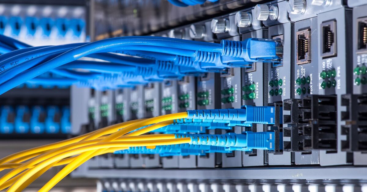 How To Network Effectively In Professional Environments